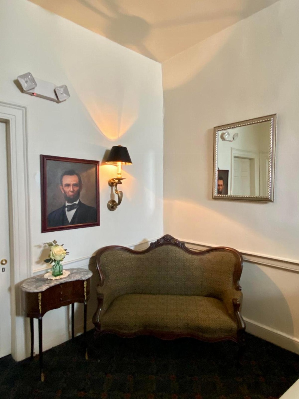 The Inn at Lincoln Square Main image