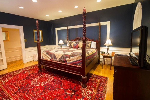 The Inn at Lincoln Square image 31