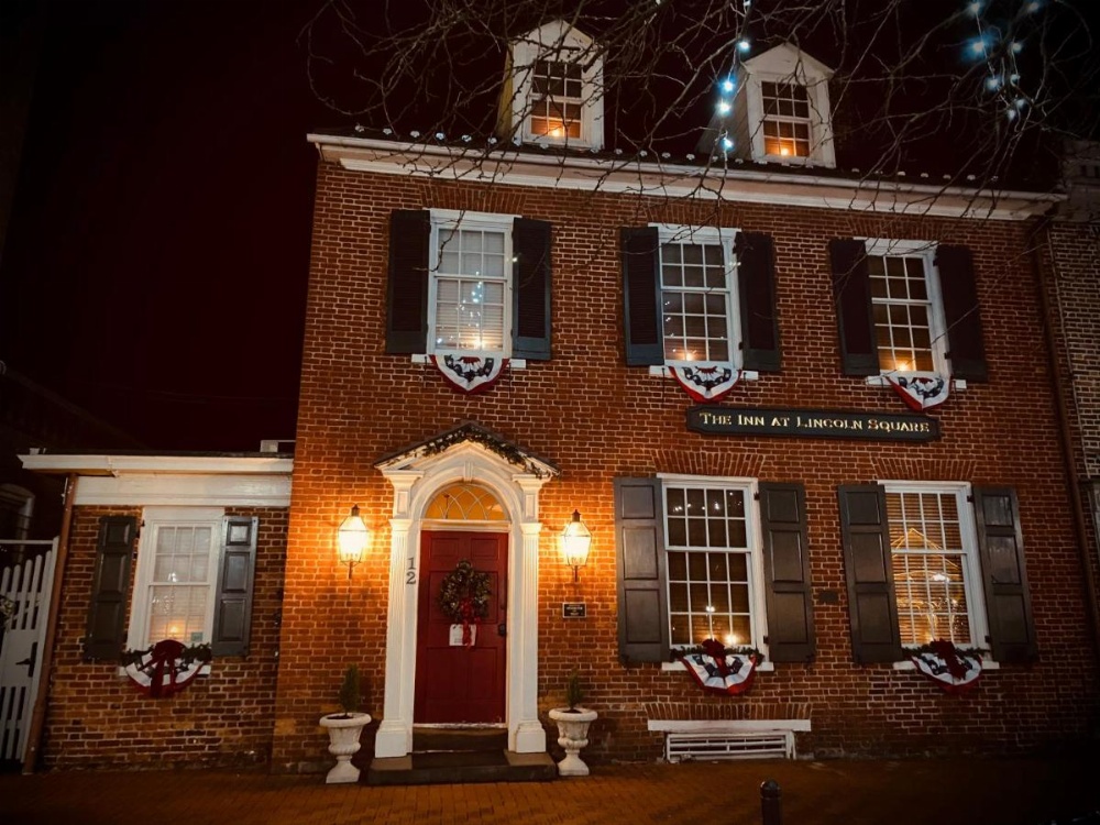 The Inn at Lincoln Square Image 34