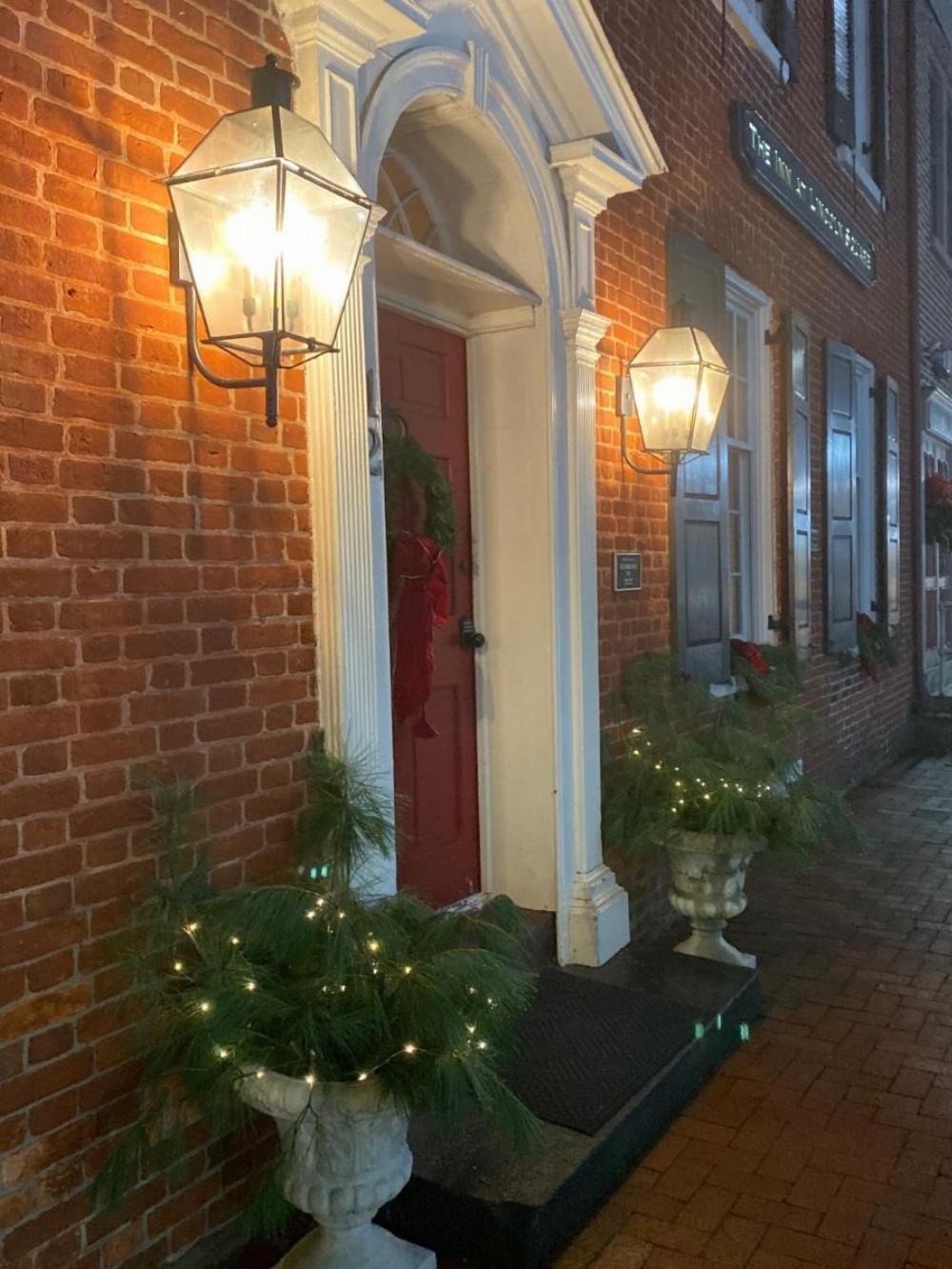 The Inn at Lincoln Square Image 7